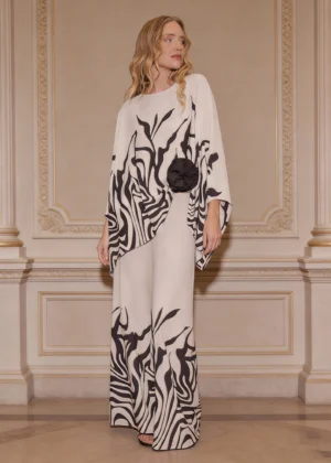 Ylma modas vestidos de fiesta, novia y comunión Conjunto estampado con pantalón fluido y blusa