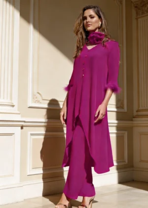 Ylma modas vestidos de fiesta, novia y comunión Conjunto de pantalón fucsia con plumas y detalle floral