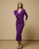 Vestido purpura drapeado con volante de tafetán Vestido purpura drapeado con volante de tafetán