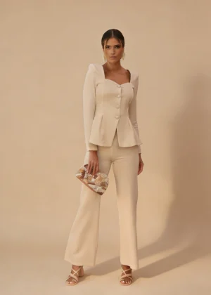 Ylma modas vestidos de fiesta, novia y comunión Conjunto chaqueta escote corazón beige