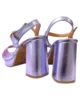 Sandalias de tacón ancho y plataforma metalizadas lilas Sandalias de tacón ancho y plataforma metalizadas lilas
