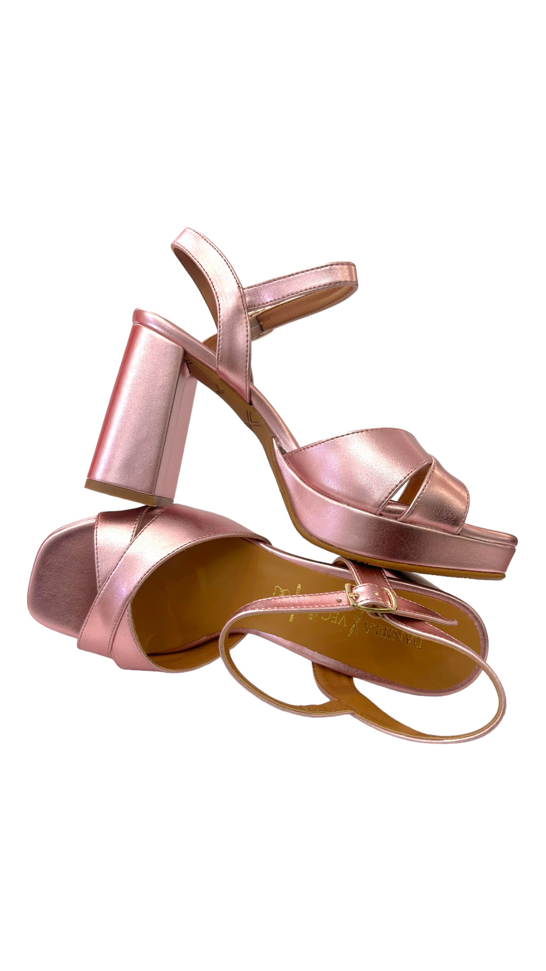YLMA_2253M_rosa2W Sandalias de tacón ancho y plataforma metalizadas rosas