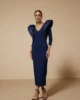 Vestido midi azul marino con volantes Vestido midi azul marino con volantes