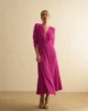 Vestido de crepé fucsia con falda de vuelo Vestido de crepé fucsia con falda de vuelo