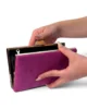 Bolso clutch de antelina fucsia con doble cadena Bolso clutch de antelina fucsia con doble cadena