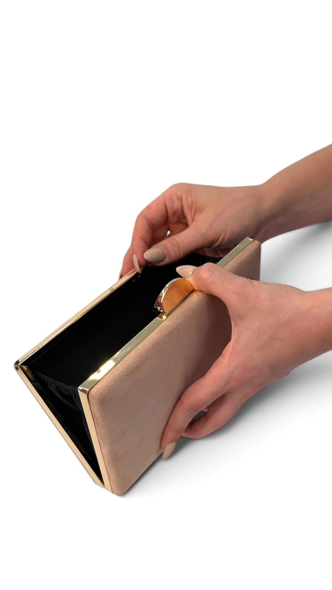 20292_nude (3) copia Bolso clutch de antelina nude con doble cadena