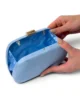 Bolso clutch redondeado azul celeste de antelina Bolso clutch redondeado azul celeste de antelina