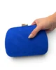 Bolso clutch redondeado azul royal de antelina Bolso clutch redondeado azul royal de antelina