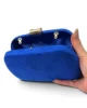 Bolso clutch redondeado azul royal de antelina Bolso clutch redondeado azul royal de antelina
