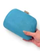 Bolso clutch redondeado turquesa de antelina Bolso clutch redondeado turquesa de antelina