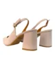 Zapato rosa palo con tacón ancho bajo Zapato rosa palo con tacón ancho bajo