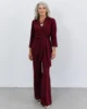 Conjunto de pantalón granate con cuerpo cruzado Conjunto de pantalón granate con cuerpo cruzado