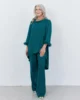Conjunto de pantalón verde pato con cuello vuelto Conjunto de pantalón verde pato con cuello vuelto