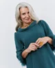 Conjunto de pantalón verde pato con cuello vuelto Conjunto de pantalón verde pato con cuello vuelto