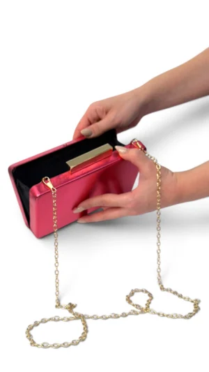 Clutch de polipiel carmesí metalizado