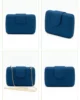Bolso clutch azul de tejido tipo tweed Bolso clutch azul de tejido tipo tweed