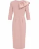 Vestido midi de crepe rosa palo con volante de tafetán Vestido midi de crepe rosa palo con volante de tafetán