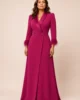 Vestido largo buganvilla tipo levita con cuello satinado y plumas Vestido largo buganvilla tipo levita con cuello satinado y plumas