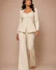 Conjunto chaqueta escote corazón beige Conjunto chaqueta escote corazón beige