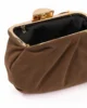 Bolso pochette marrón de antelina Bolso pochette marrón de antelina