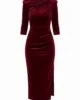 Vestido midi granate de terciopelo con drapeado Vestido midi granate de terciopelo con drapeado