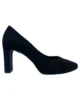 Zapato de salón negro de ante con plataforma Zapato de salón negro de ante con plataforma